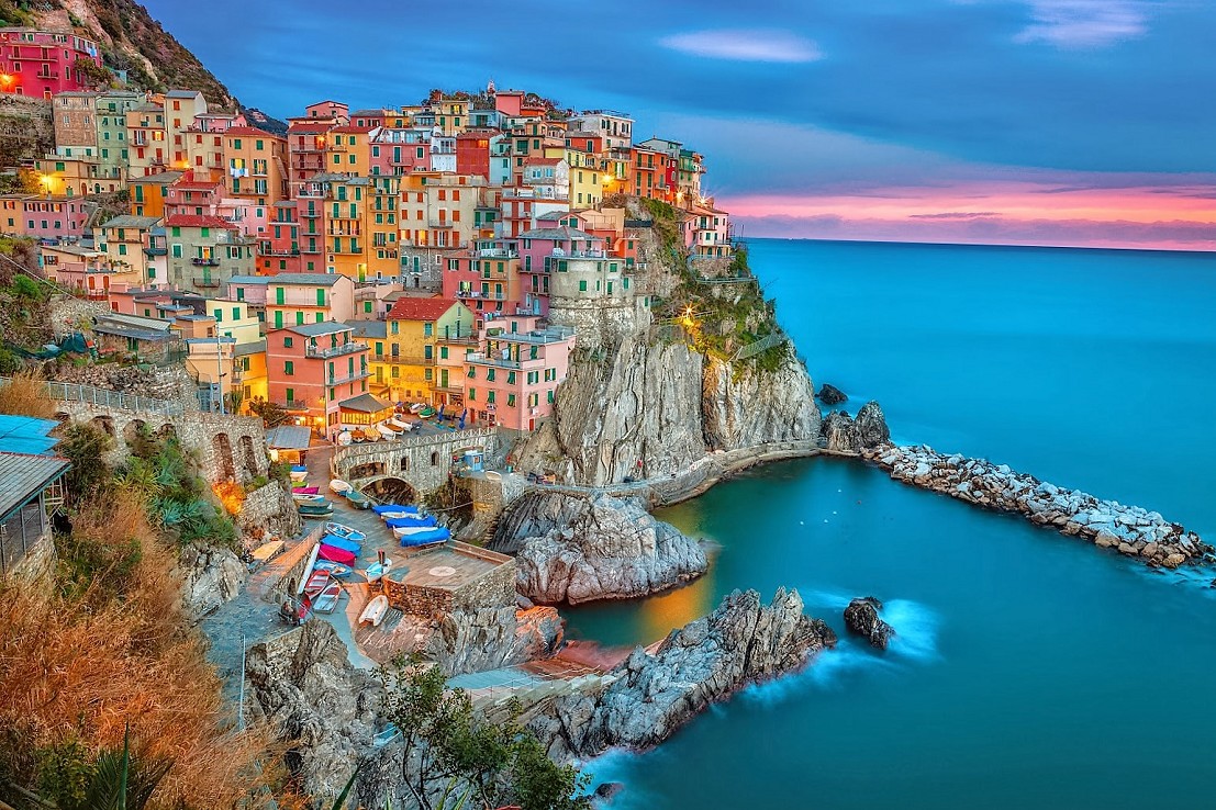 <h1>OFFERTISSIMA : LE CINQUE TERRE</h1><p>DAL 26 AL 27 SETTEMBRE: &euro; 265<br /><span style="color: #ffff00;">CONFERMATO!</span></p><br><div class='btn'><a href='https://duemoriviaggi.it/viaggi-di-gruppo/le-cinque-terre-3/'>SCOPRI</a></div>