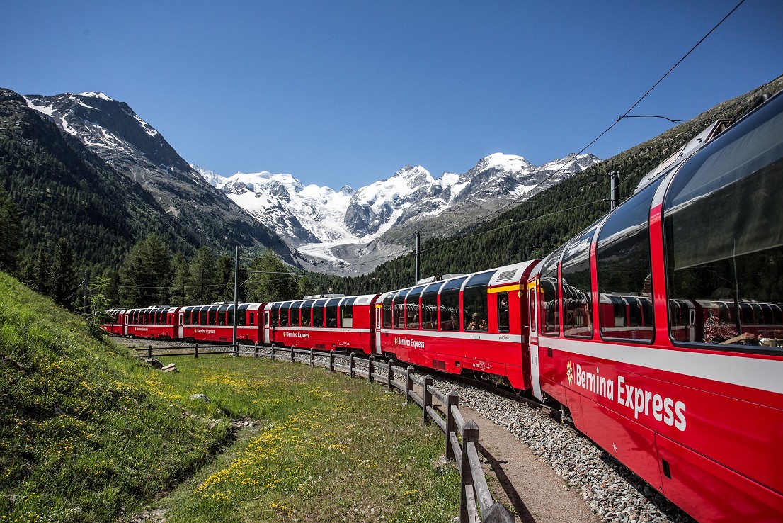 <h1>LIVIGNO ED IL BERNINA EXPRESS - Confermato!</h1><p>DAL 17 AL 18 SETTEMBRE: &euro; 245<br /><br /></p><br><div class='btn'><a href='https://www.duemoriviaggi.it/viaggi-di-gruppo/livigno-ed-il-trenino-del-bernina-express-19/'>SCOPRI</a></div>