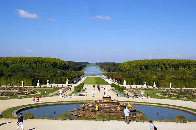 VERSAILLES